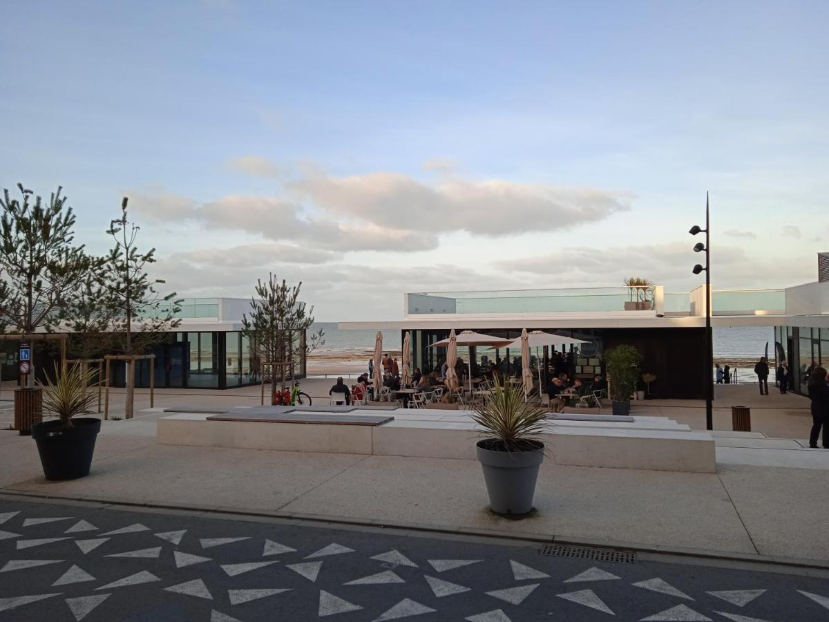 Albireo, Appt Cosy En Front De Mer Luc-sur-Mer Exterior foto